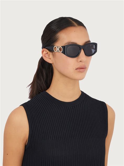 ferragamo sunglasses discount.